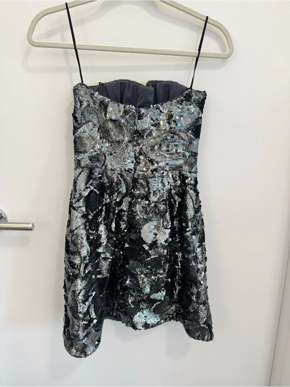 HELSI Silver & Black Floral Sequin Strapless Mini Dress | Size Small | Like New